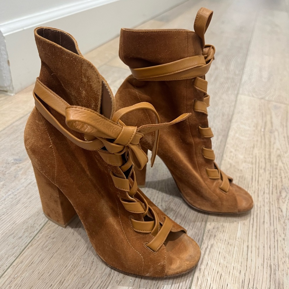 Gianvito Rossi Brooklyn Lace-Front Peep-Toe Suede Ankle Boot in size 37